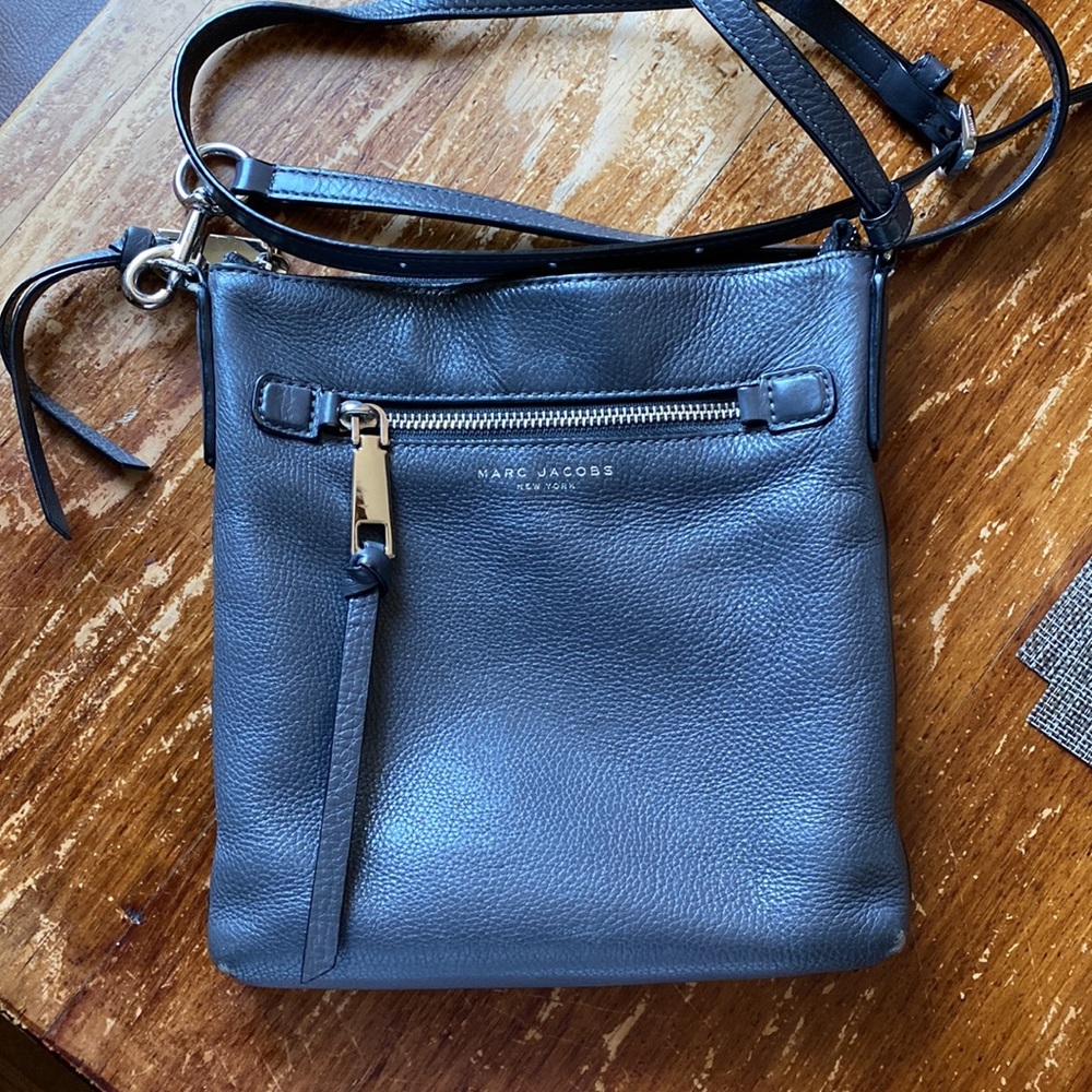 Marc Jacobs cross body purse